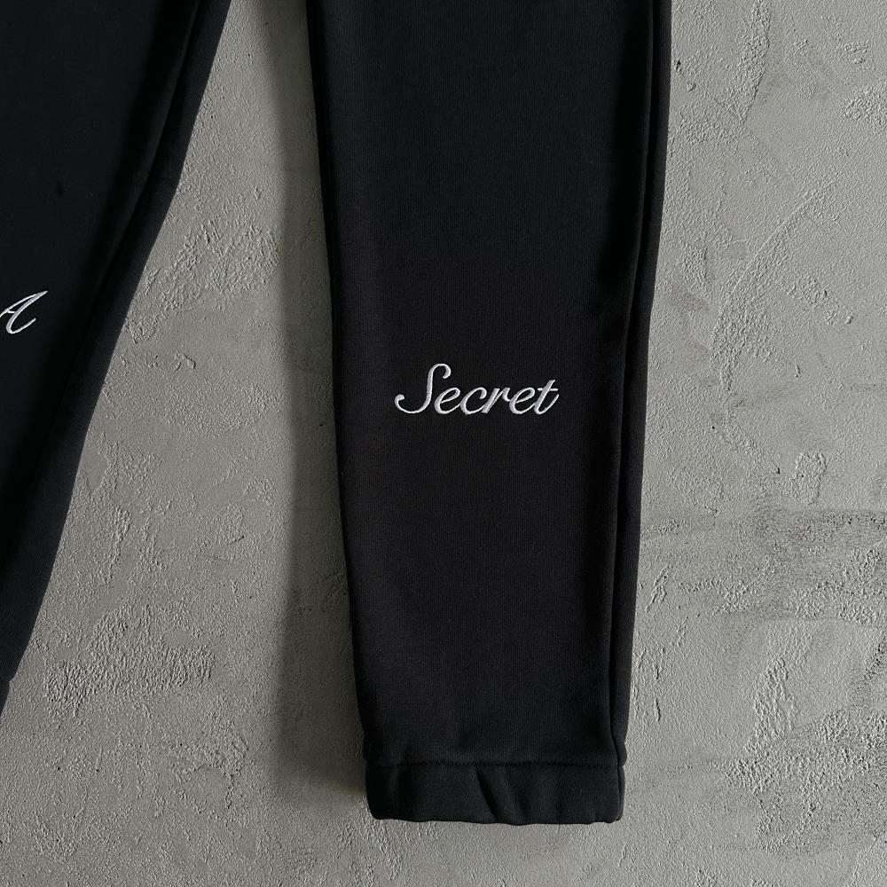 its a secret tracksuit-black