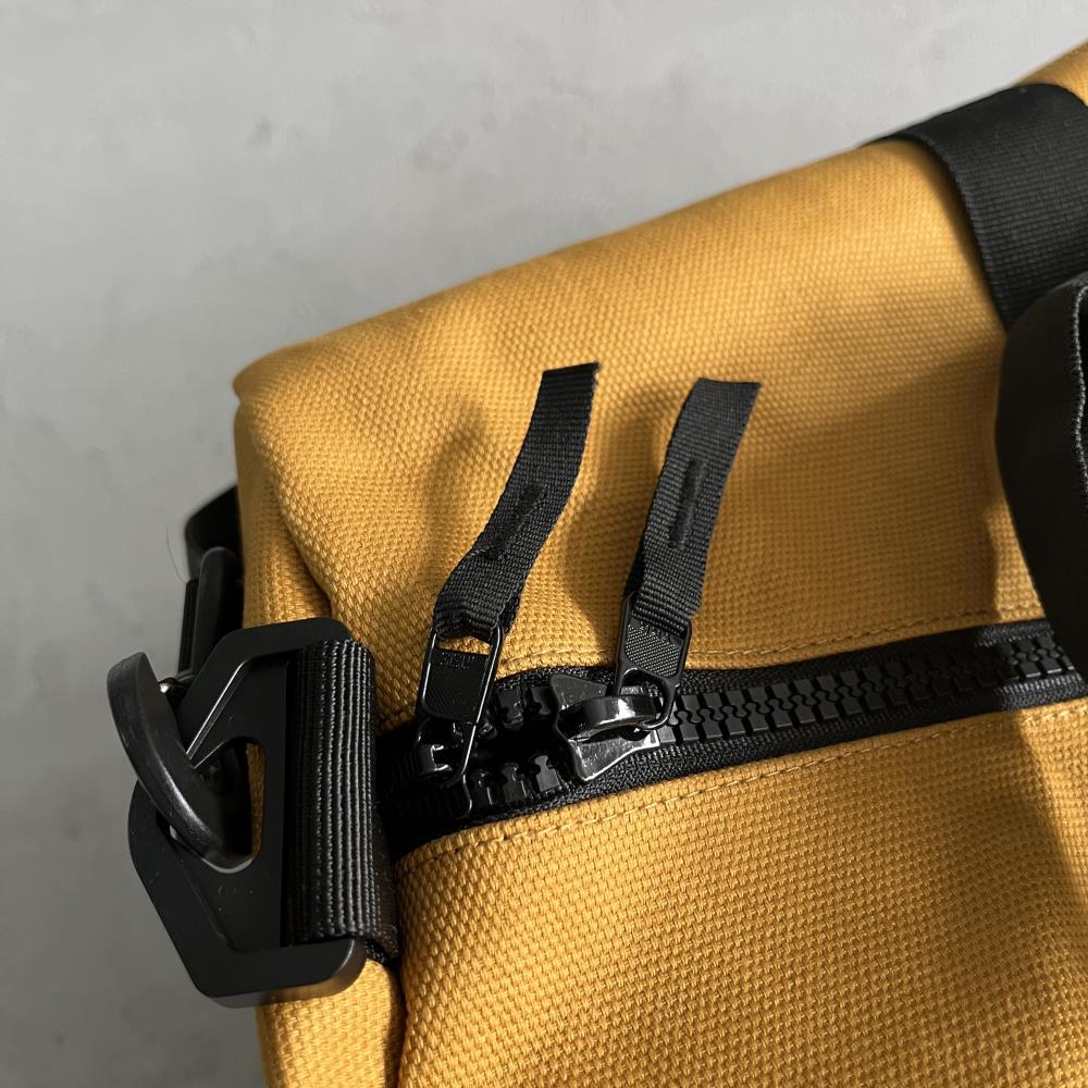 Alcatraz Duffle-Yellow