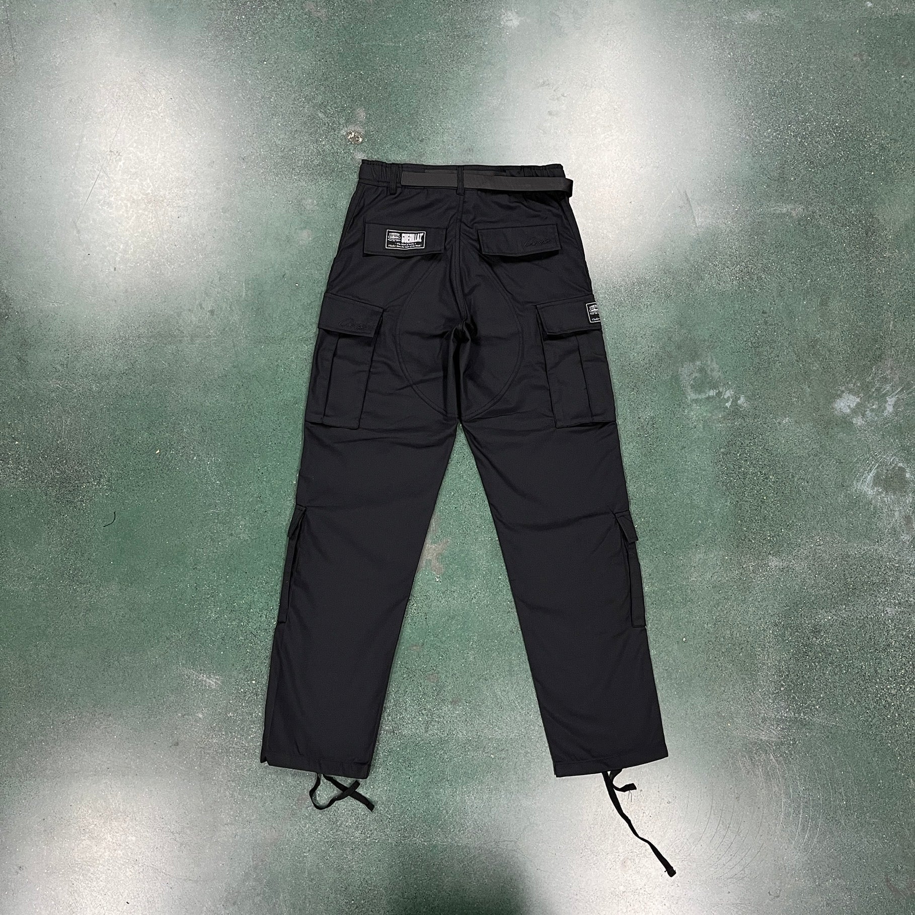 Black/Blacklogo cargo