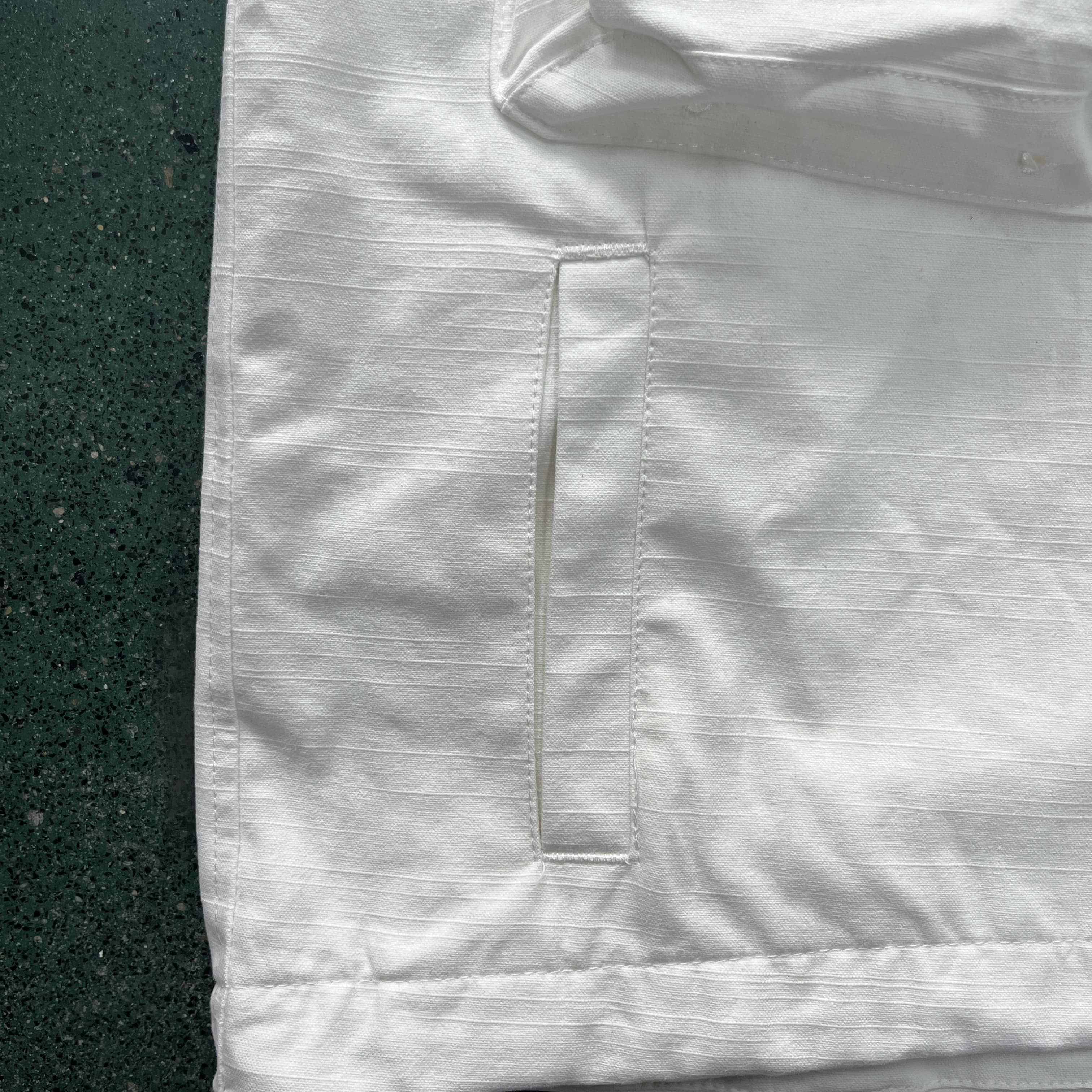 Slant pocket white jacket