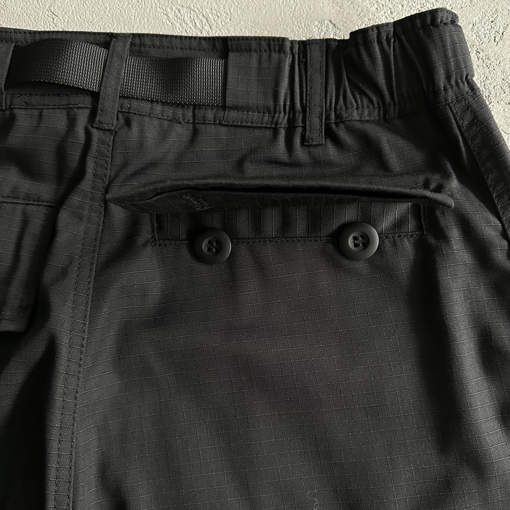 black cargo shorts