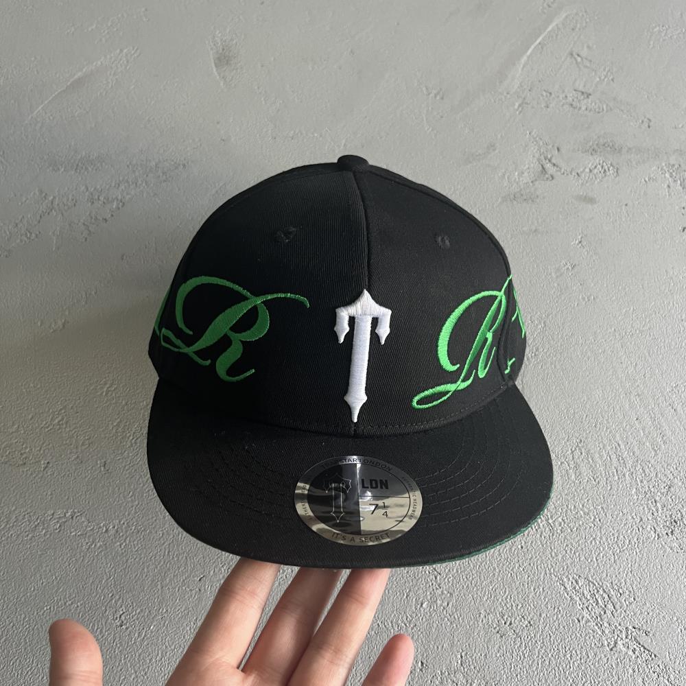 script hat