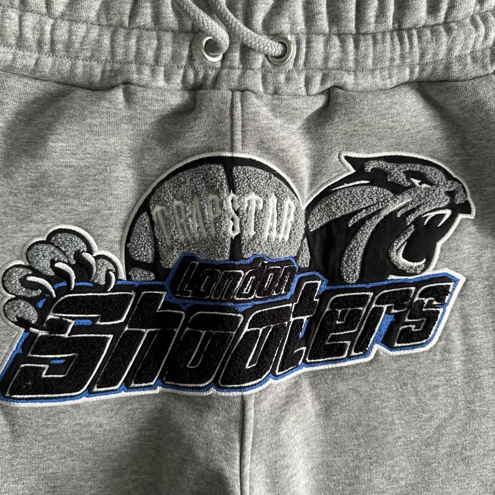 shooters tracksuit-grey